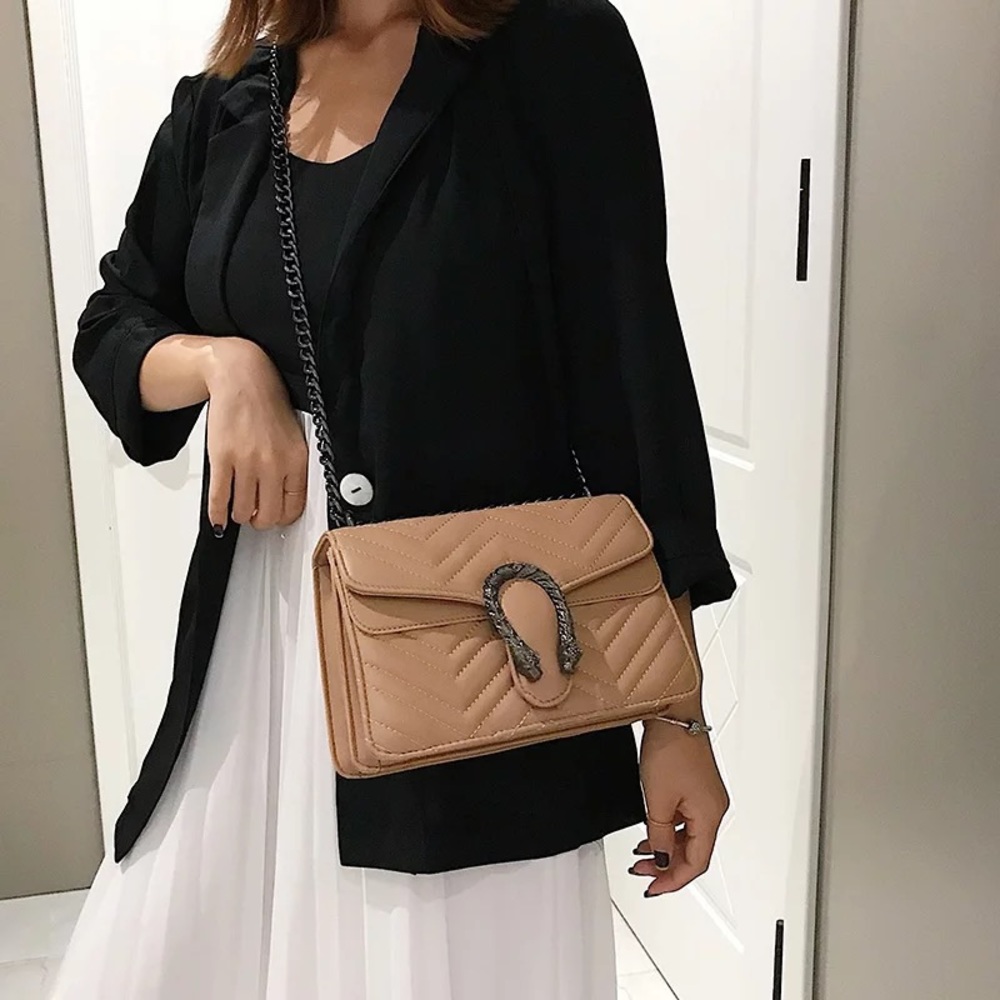 ✨Beige Snake Handbag